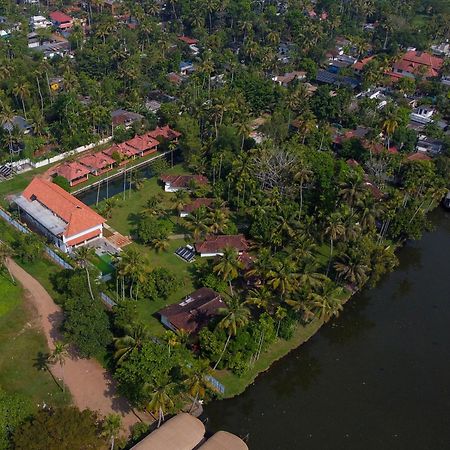 Palmgrove Lake Resort Alappuzha Exterior photo