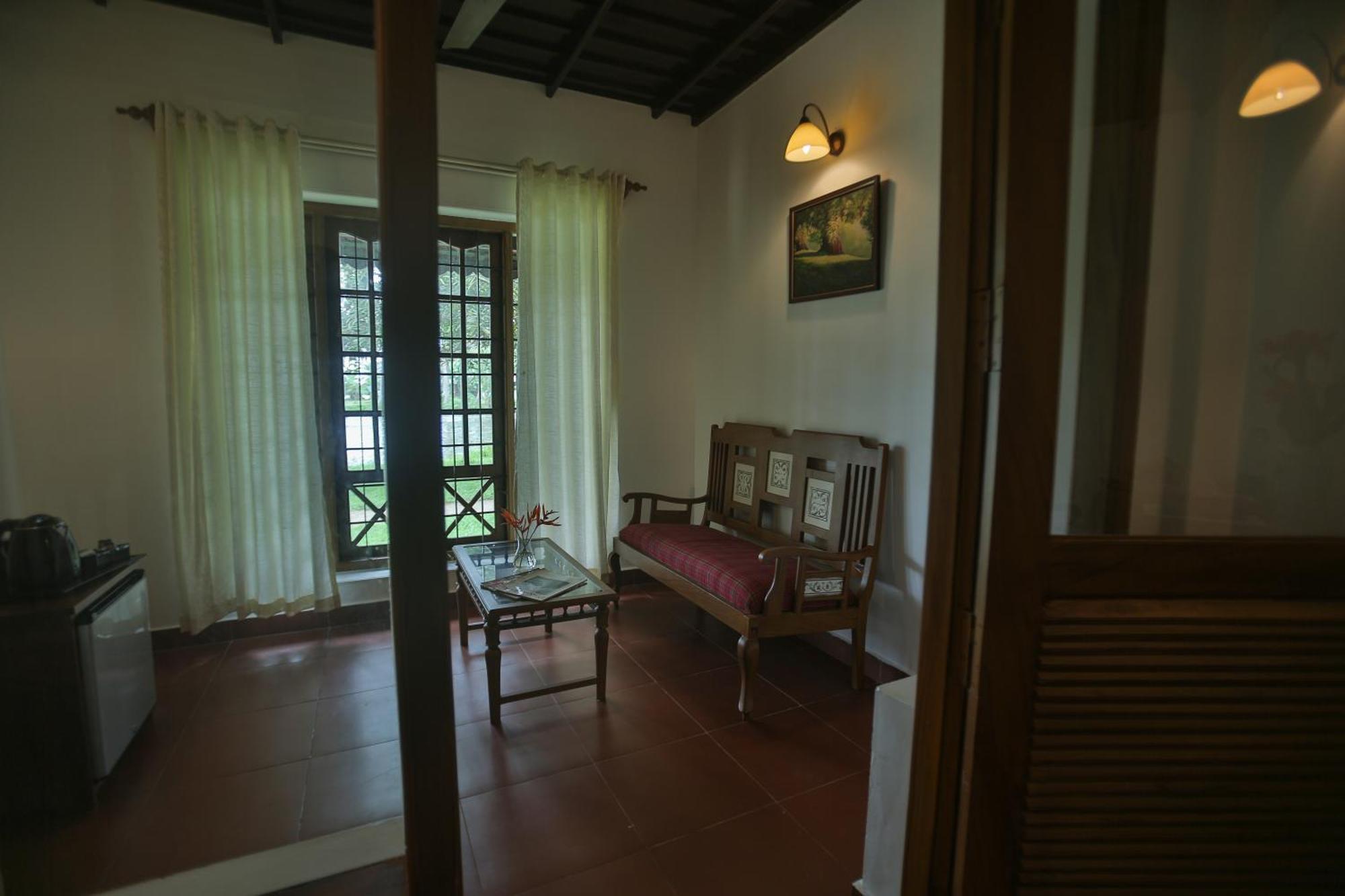 Palmgrove Lake Resort Alappuzha Exterior photo