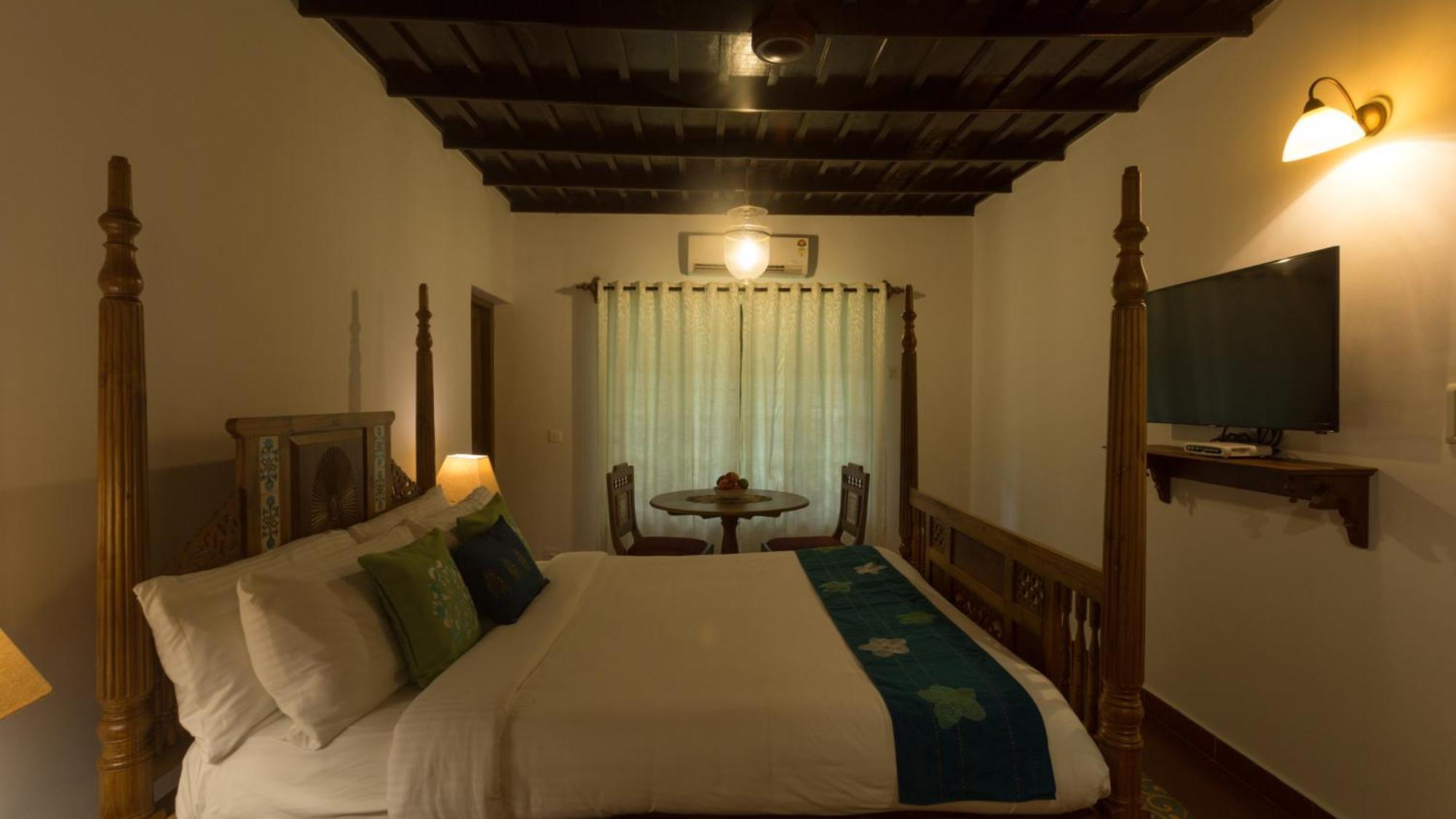 Palmgrove Lake Resort Alappuzha Exterior photo