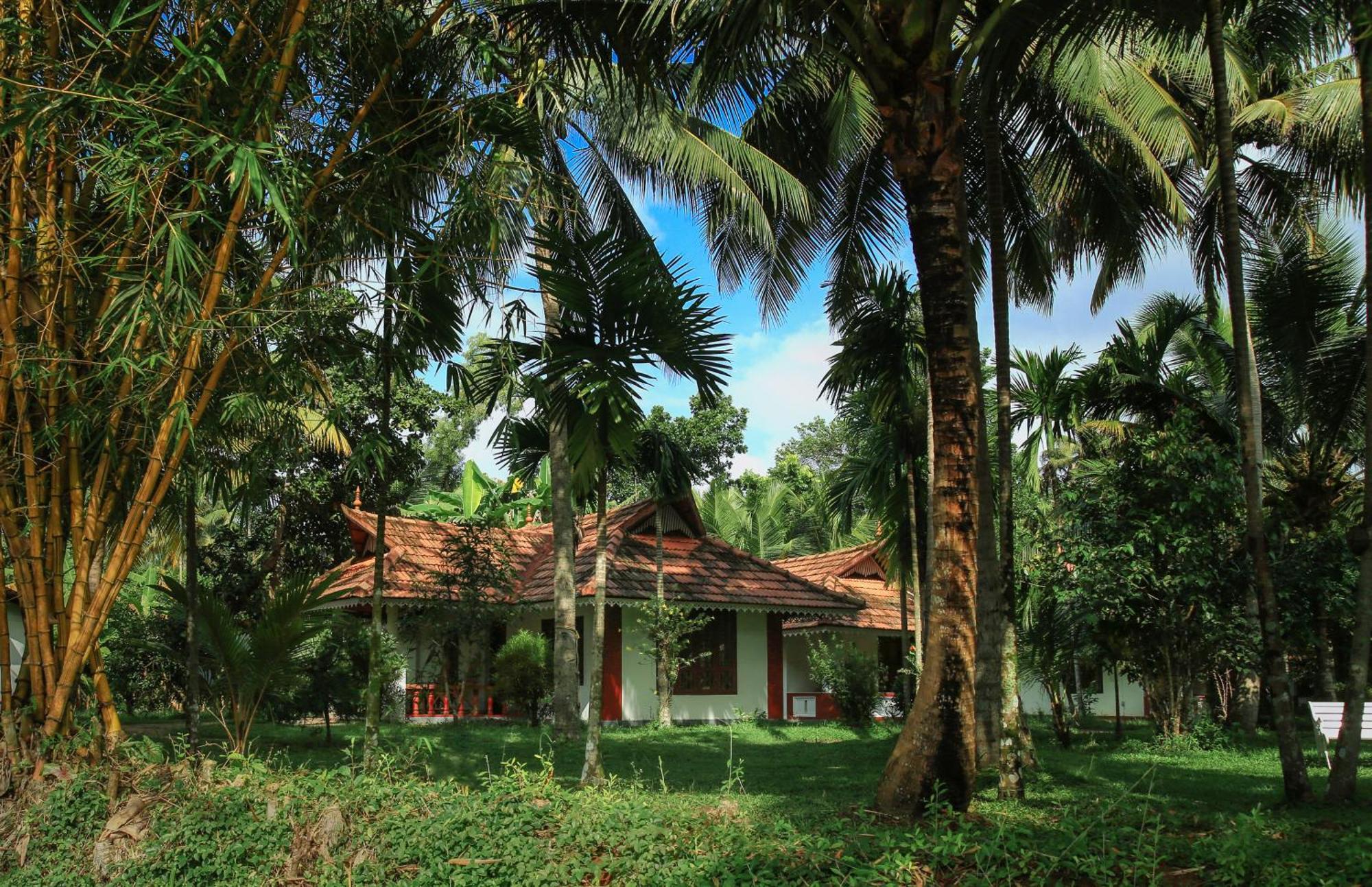 Palmgrove Lake Resort Alappuzha Exterior photo